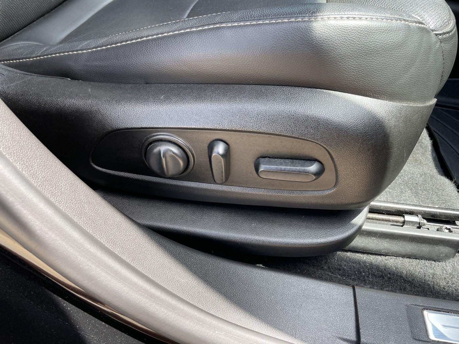 Used 2019 GMC Acadia SLT w/ Black Edition FWD image 52