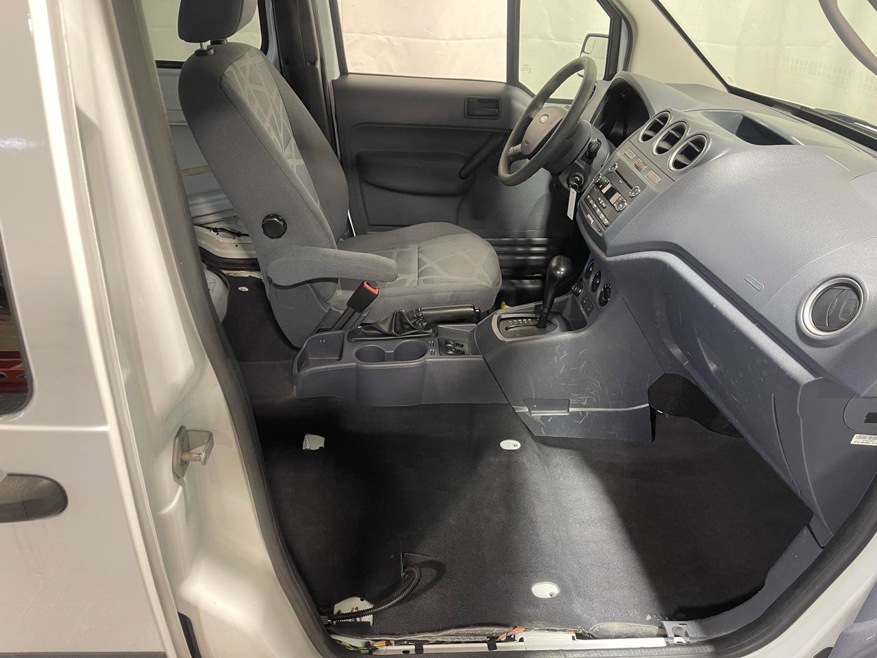 Used 2012 Ford Transit Connect XLT FWD image 12