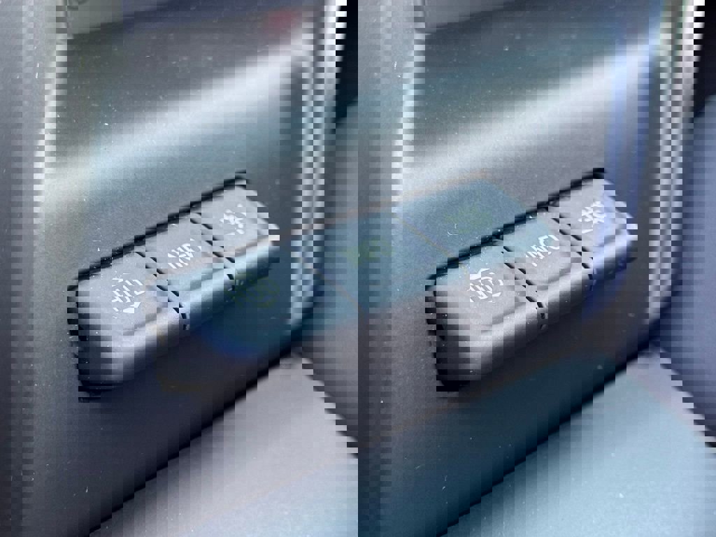 Used 2025 GMC Sierra 1500 AT4X w/ AT4X AEV Edition image 25