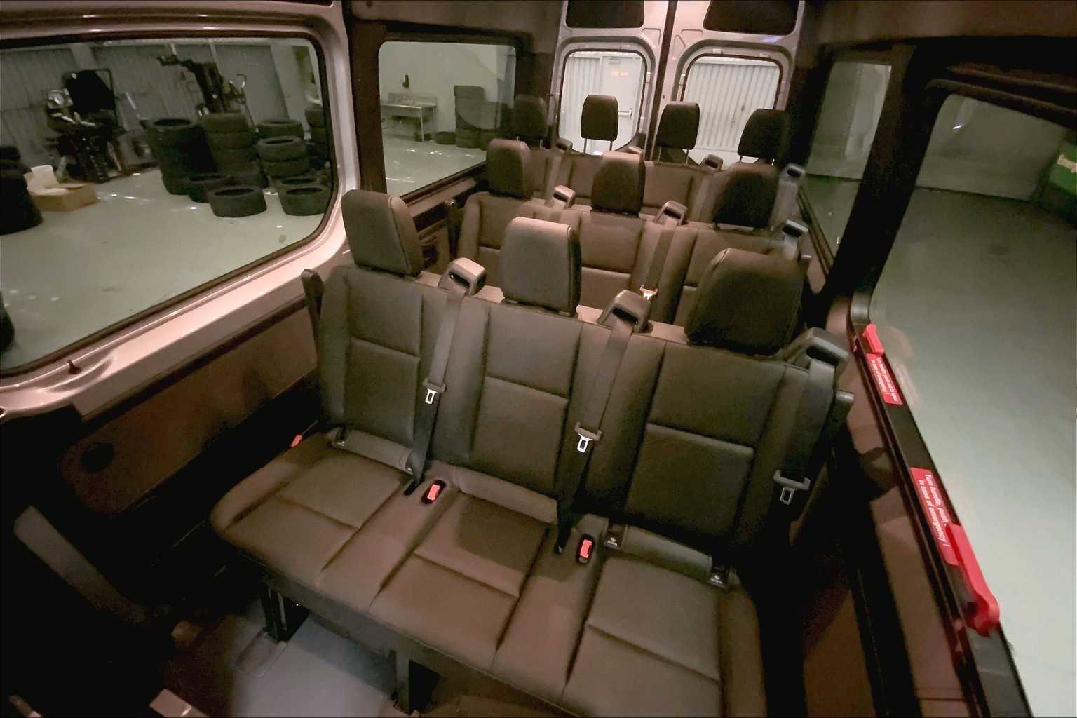 Used 2025 Mercedes-Benz Sprinter 2500 image 6