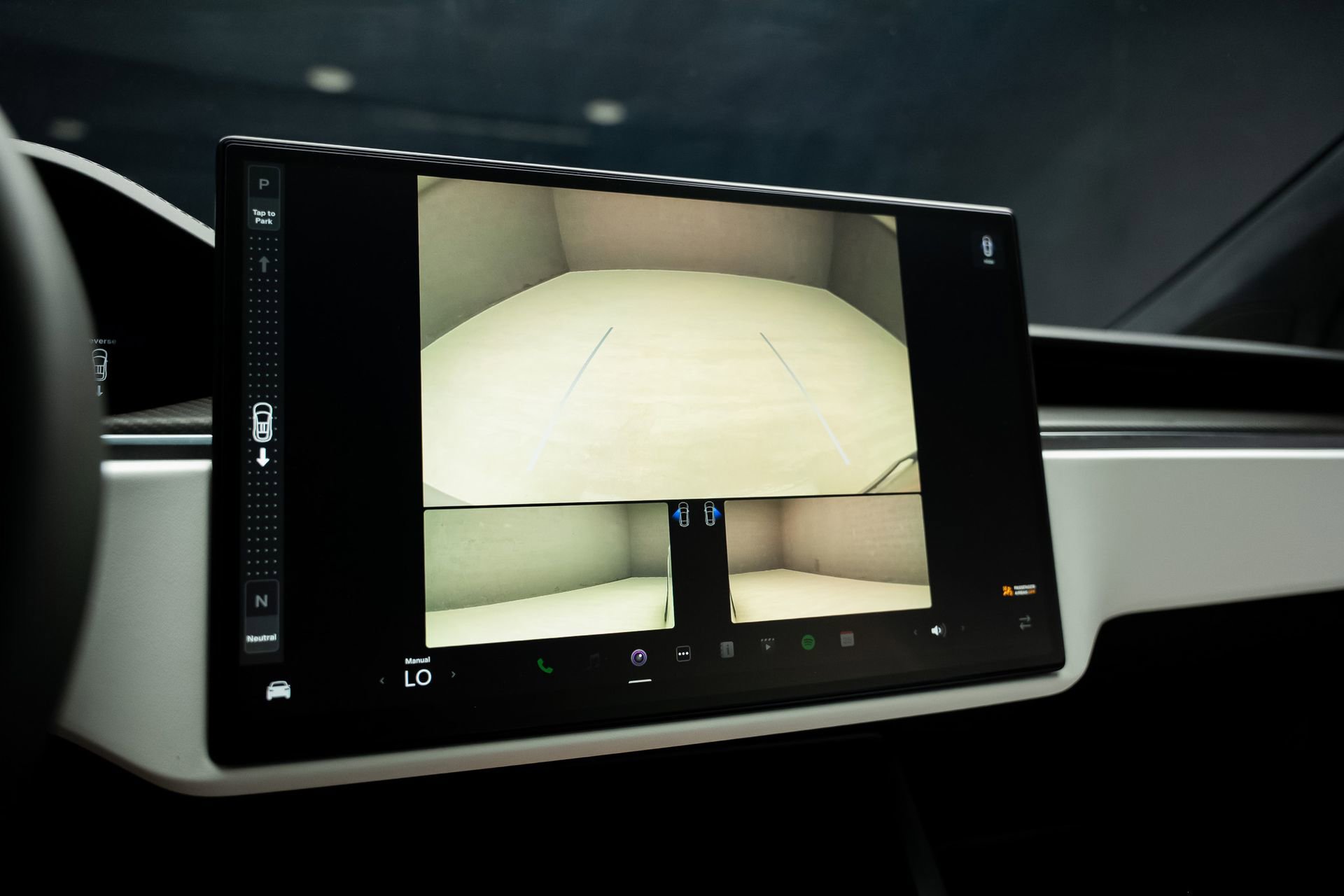 Used 2023 Tesla Model X Plaid image 47