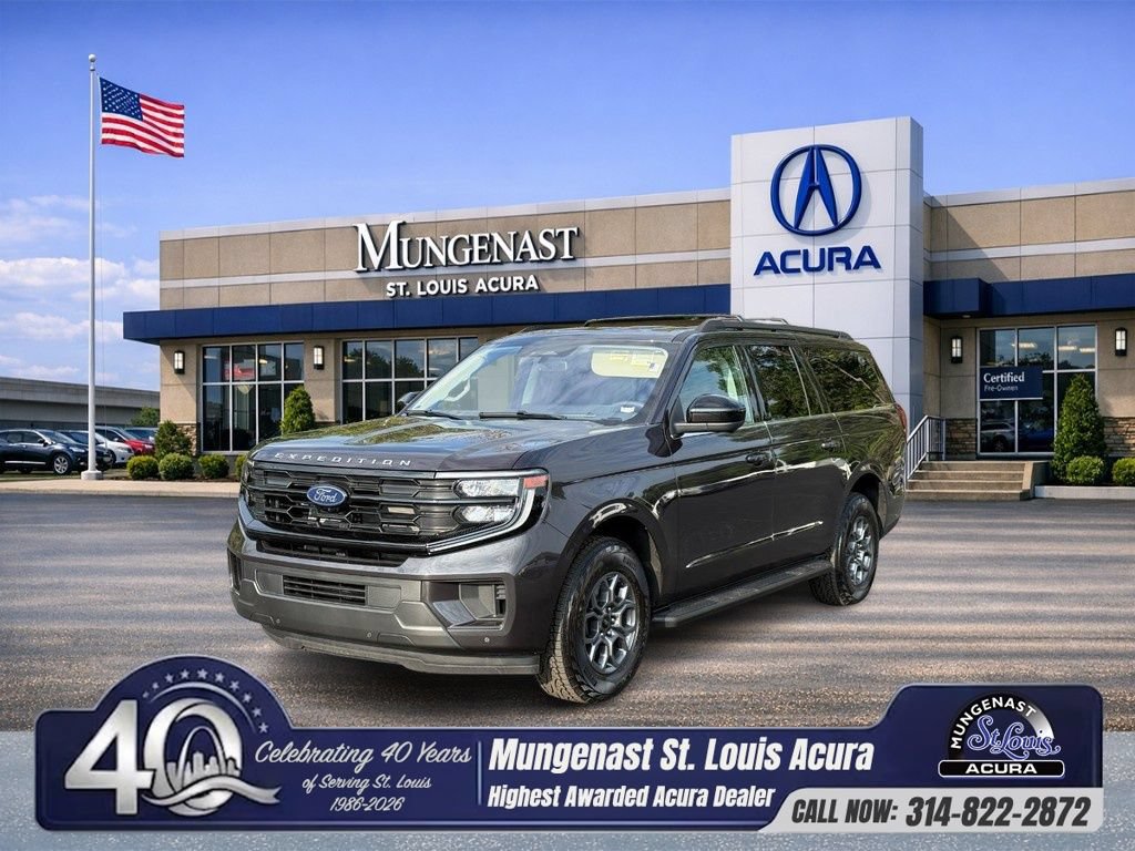 Used 2025 Ford Expedition Max Active AWD/4WD image 1