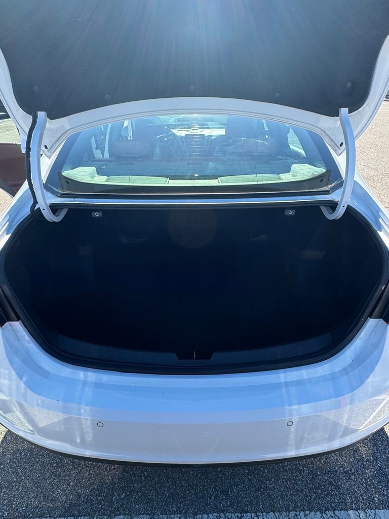 Used 2018 Chevrolet Malibu LT w/ Leather Package image 36