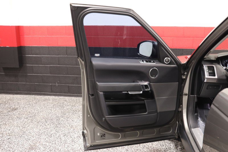 Used 2019 Land Rover Range Rover Sport HSE AWD/4WD image 38