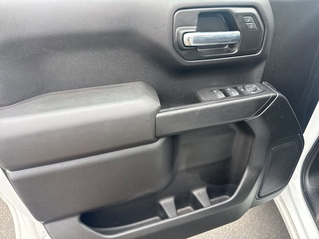 Used 2023 Chevrolet Silverado 1500 Custom image 18