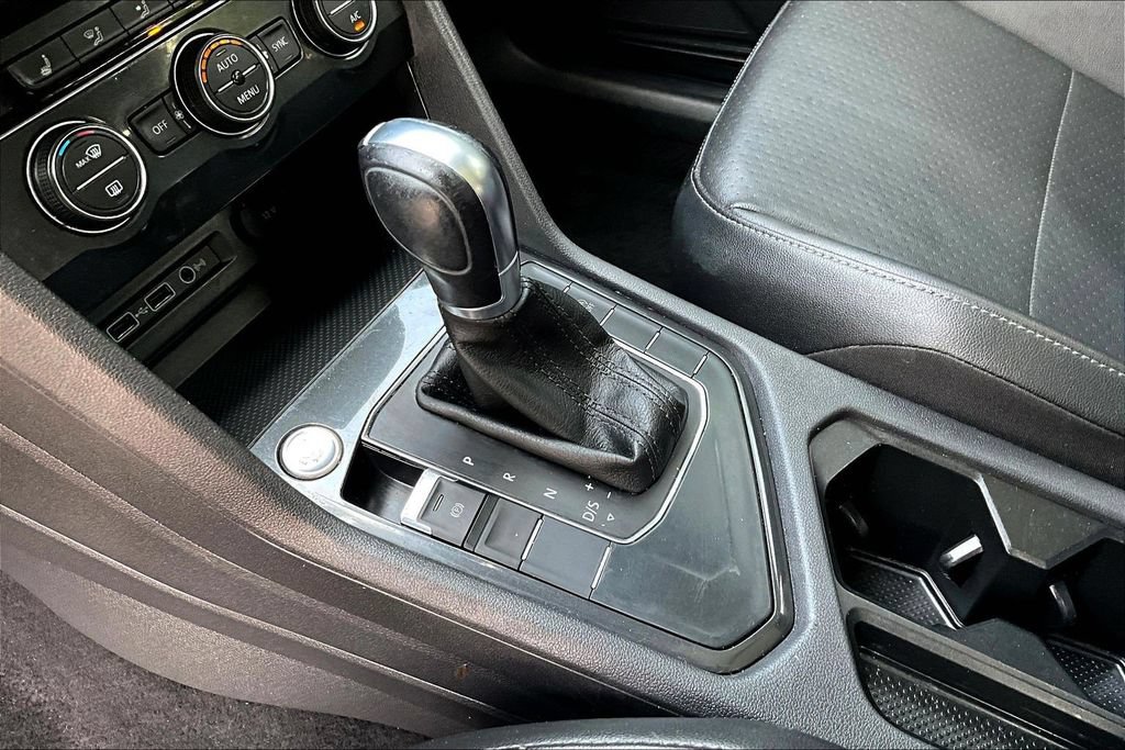 Used 2019 Volkswagen Tiguan SE w/ Panoramic Sunroof Package FWD image 15
