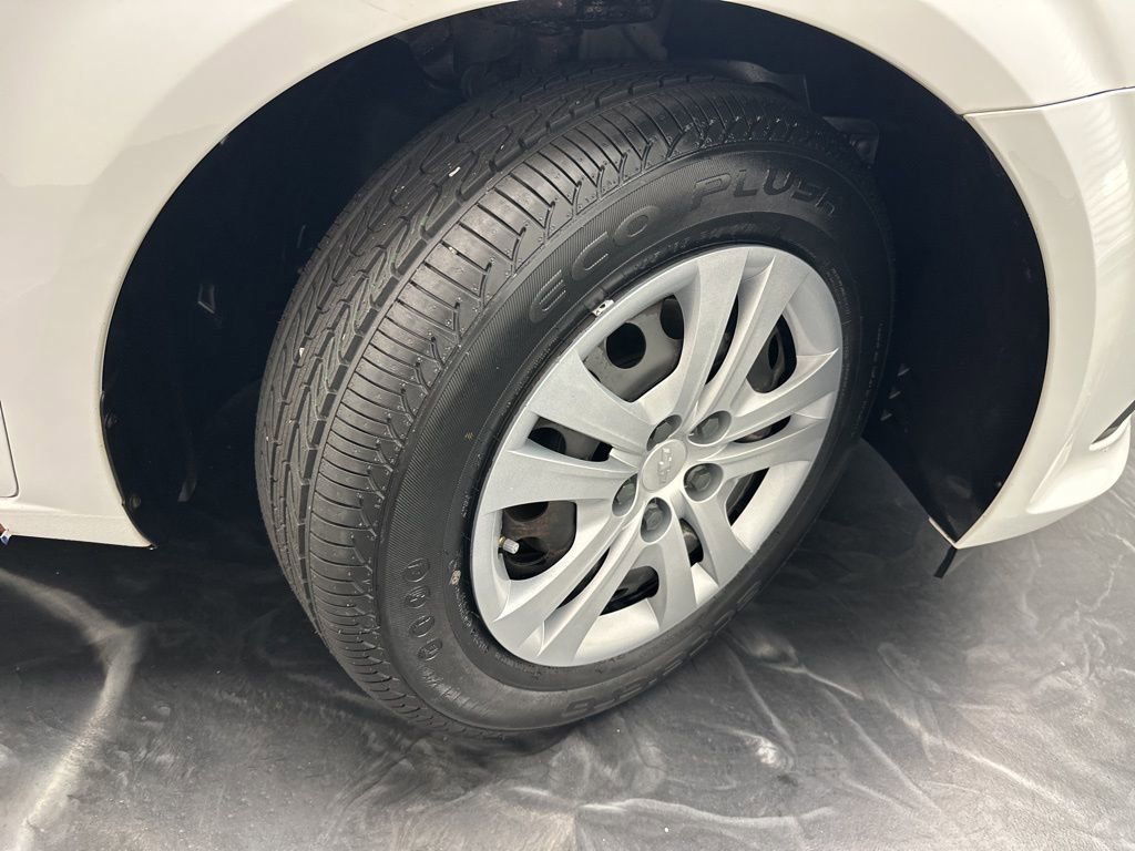 Used 2019 Chevrolet Sonic LT image 30