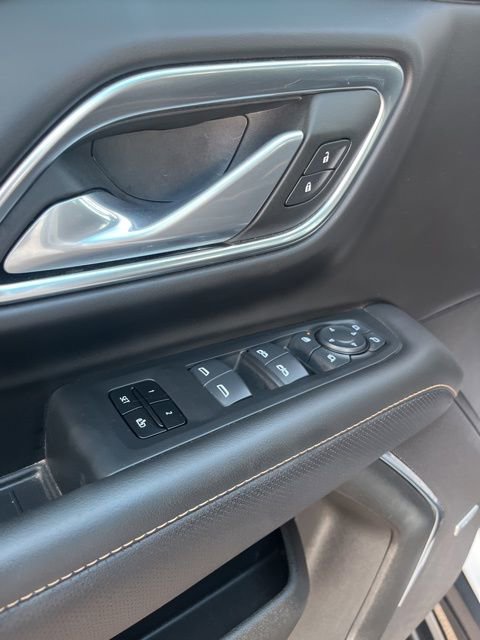 Used 2024 GMC Yukon AT4 w/ Technology Package image 15