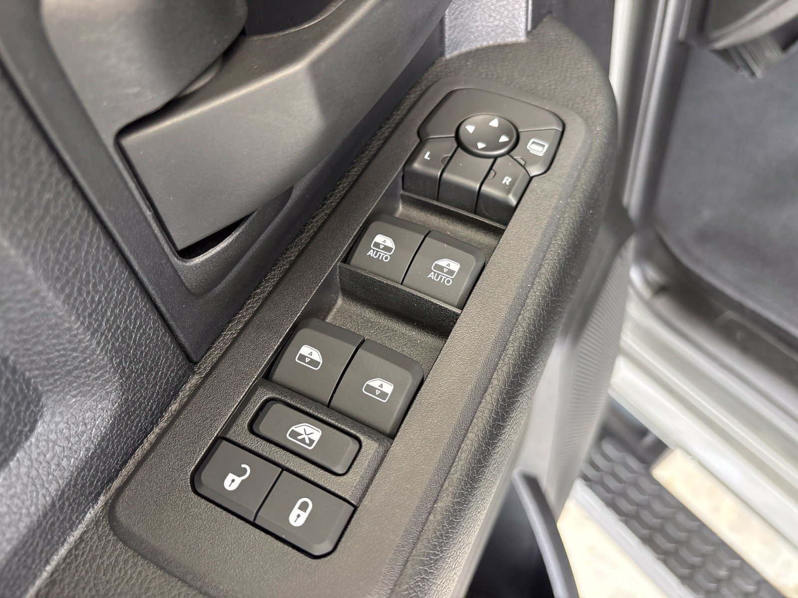 New 2026 RAM 2500 Tradesman AWD/4WD image 11