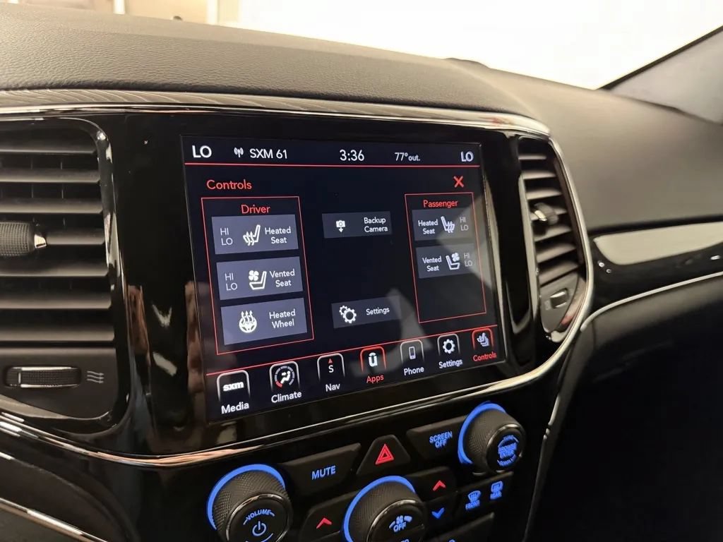 Used 2021 Jeep Grand Cherokee Trailhawk AWD/4WD image 26