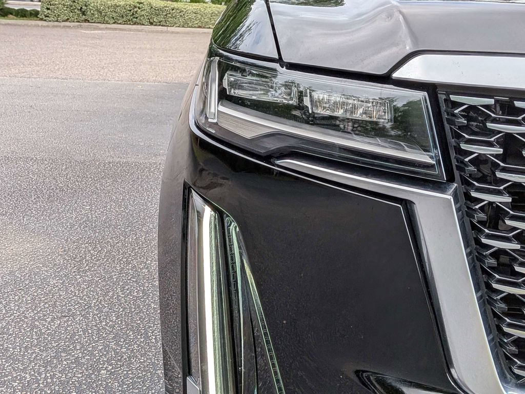 Certified 2021 Cadillac Escalade Premium Luxury w/ LPO, Illumination Package AWD/4WD image 12