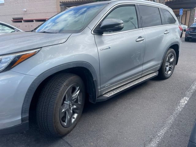 Used 2018 Toyota Highlander Limited Platinum AWD/4WD image 17