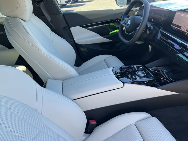 New 2026 BMW 530i xDrive image 15