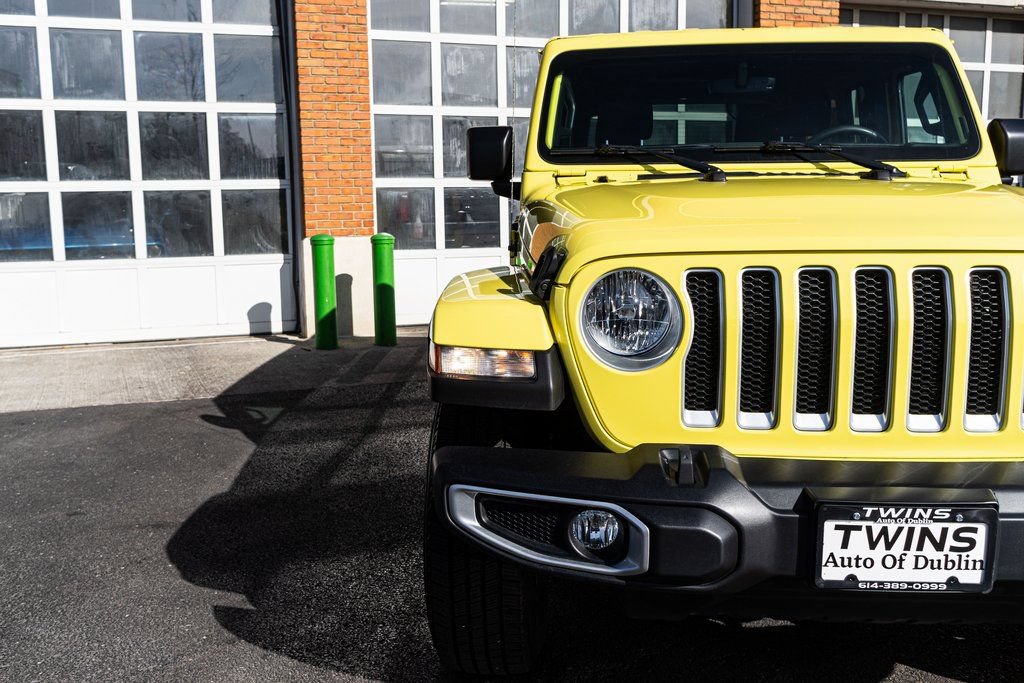 Used 2023 Jeep Wrangler Unlimited Sahara AWD/4WD image 31