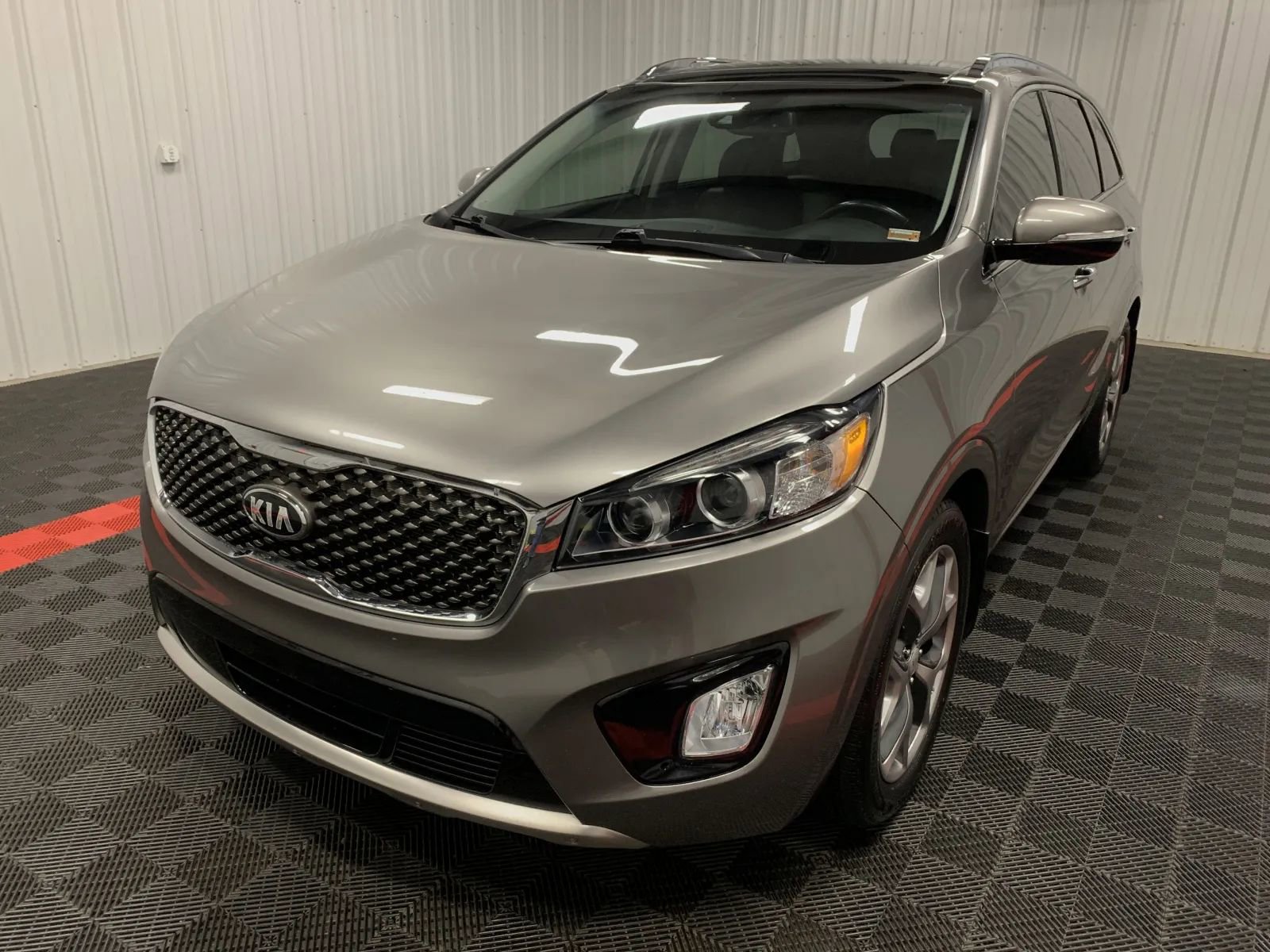 Used 2018 Kia Sorento SX image 10