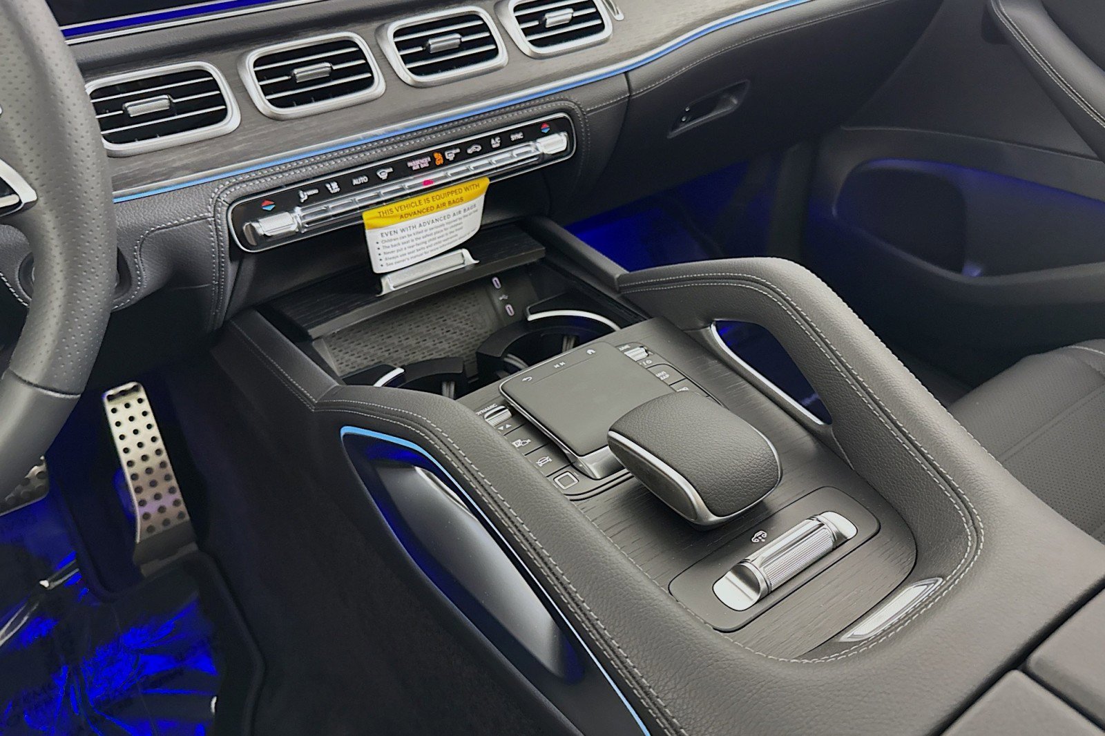 New 2026 Mercedes-Benz GLS 580 4MATIC image 5