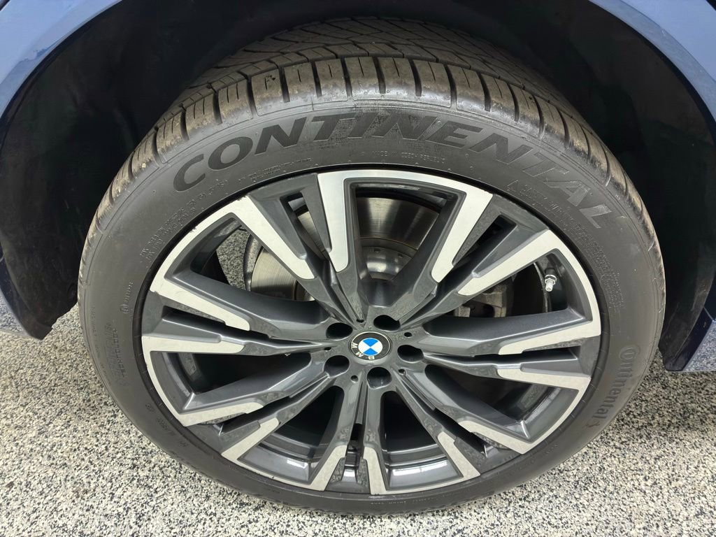 Used 2019 BMW X7 xDrive50i w/ Premium Package image 14