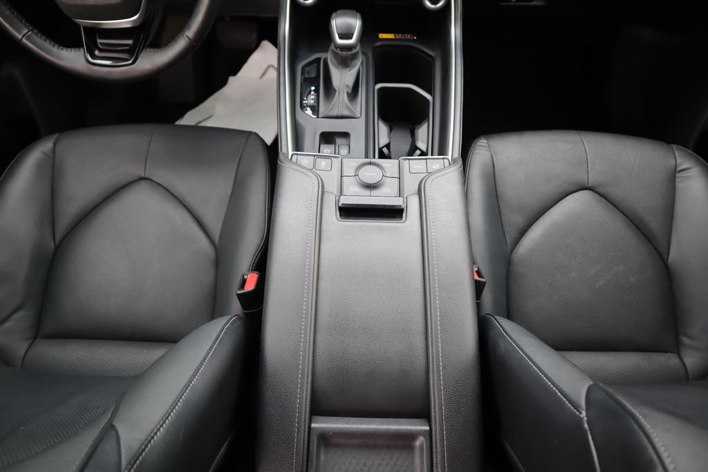 Used 2024 Toyota Grand Highlander Limited image 16