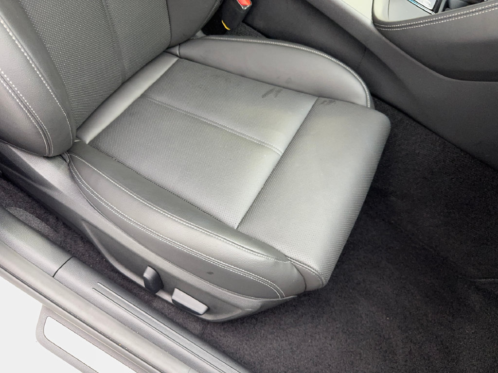 Used 2026 Genesis G70 2.5T RWD image 44