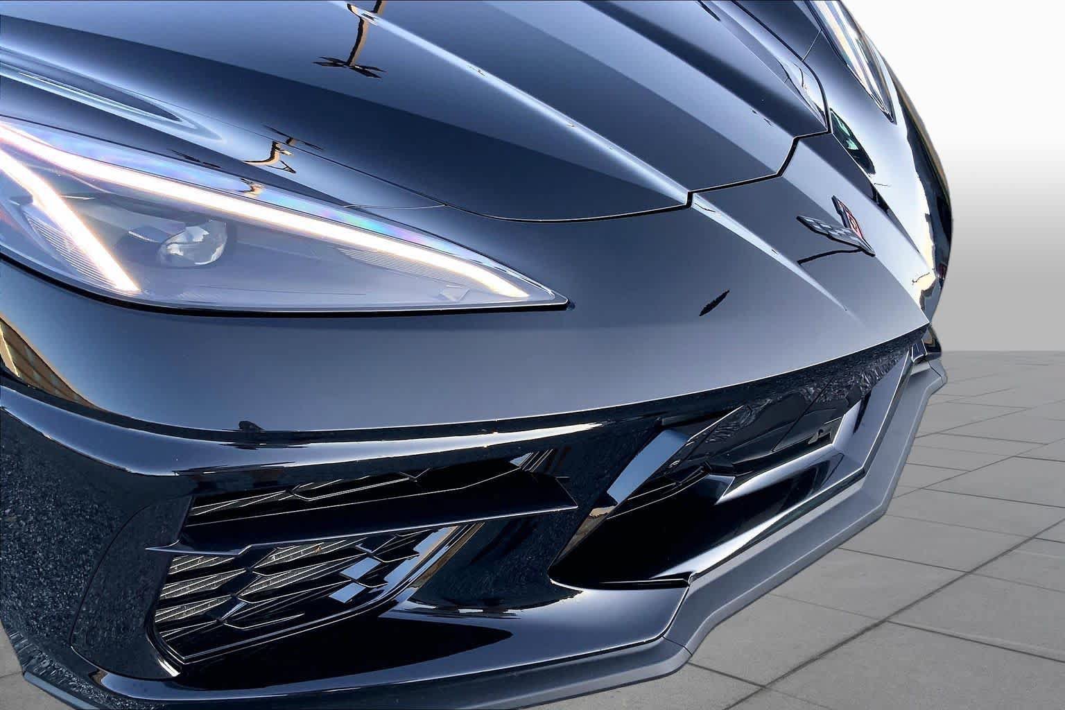 Used 2024 Chevrolet Corvette Stingray Premium Cpe w/ Z51 Performance Package RWD image 25