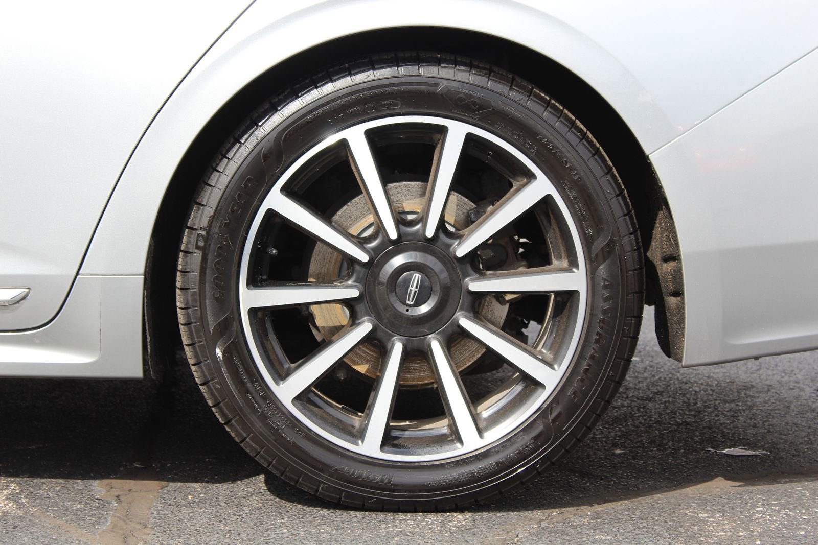 Used 2020 Lincoln Continental Reserve image 27