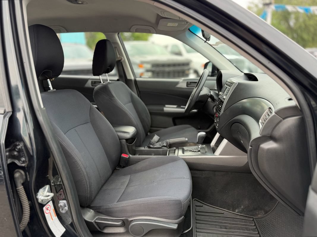 Used 2012 Subaru Forester 2.5X w/ Alloy Wheel Pkg AWD/4WD image 6