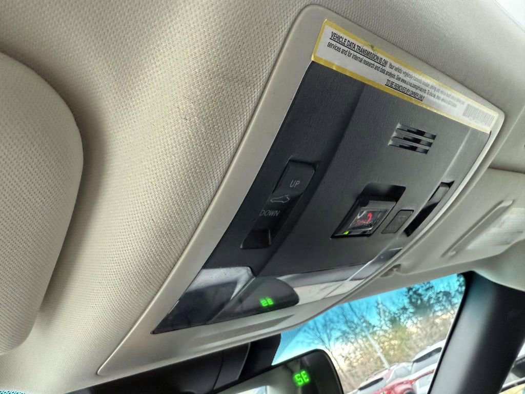 Used 2023 Lexus ES 350 Premium w/ Premium Package image 24