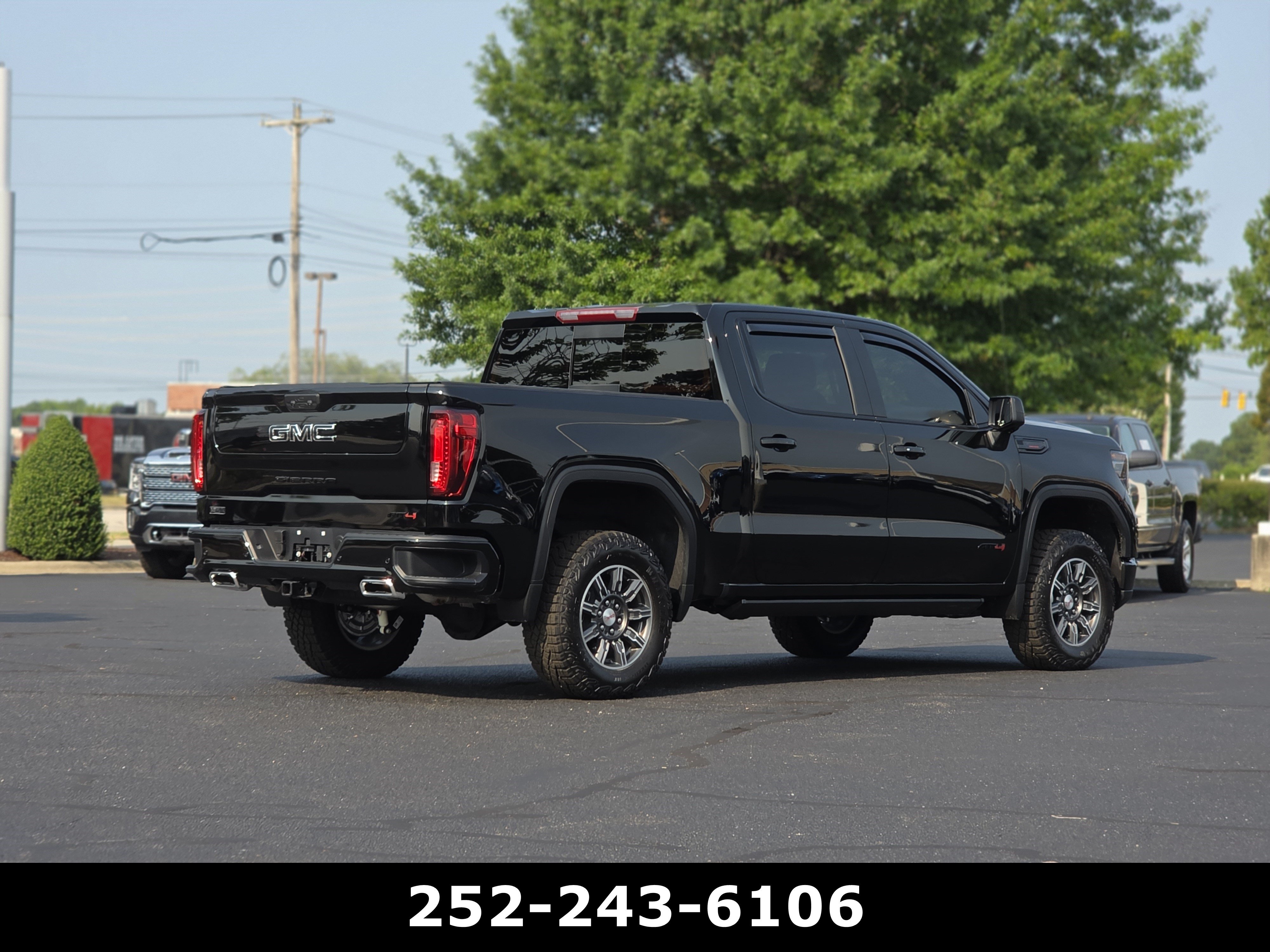 Used 2026 GMC Sierra 1500 AT4 w/ AT4 Premium Package AWD/4WD image 7