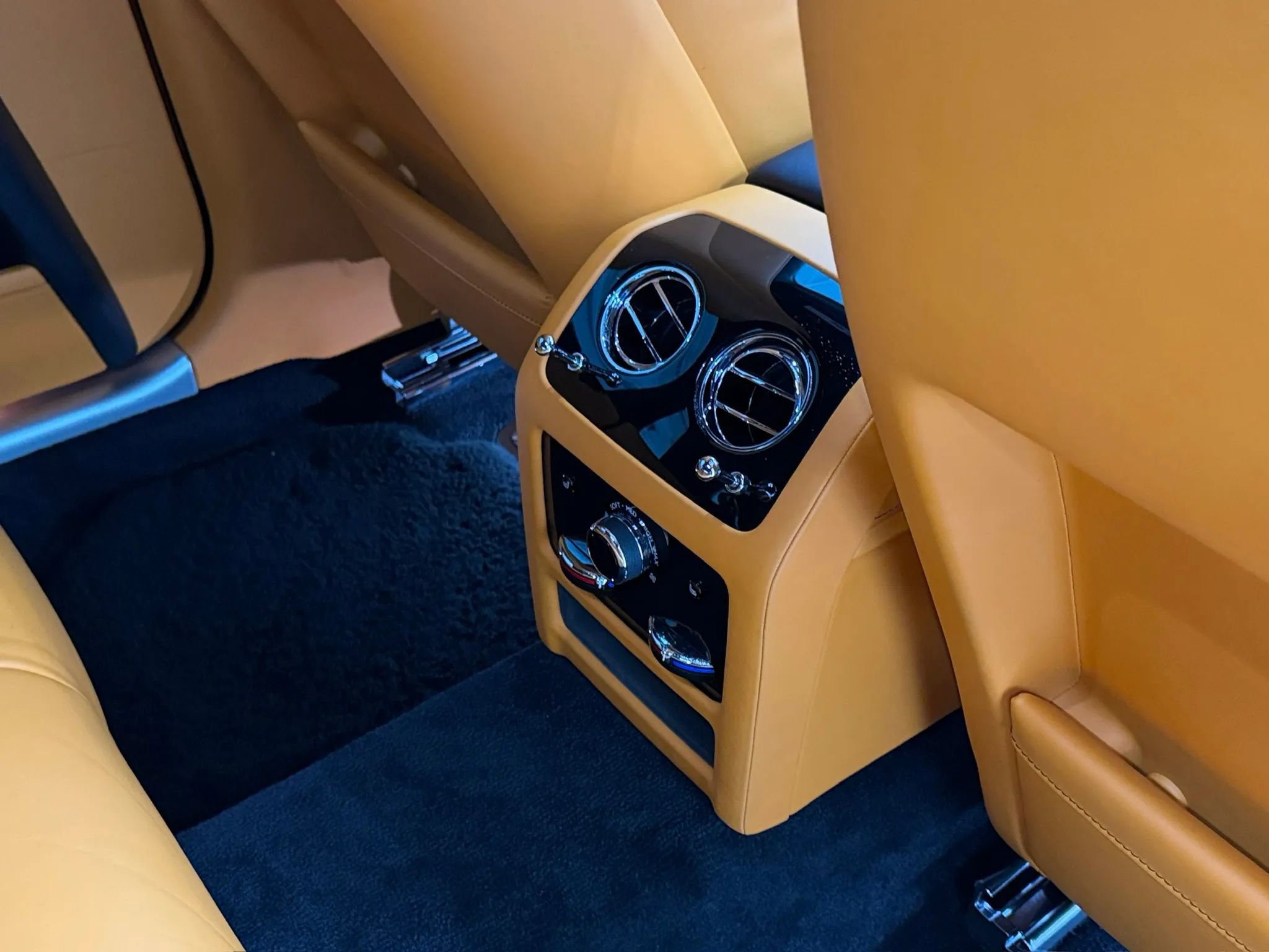 Used 2022 Rolls-Royce Ghost AWD/4WD image 29