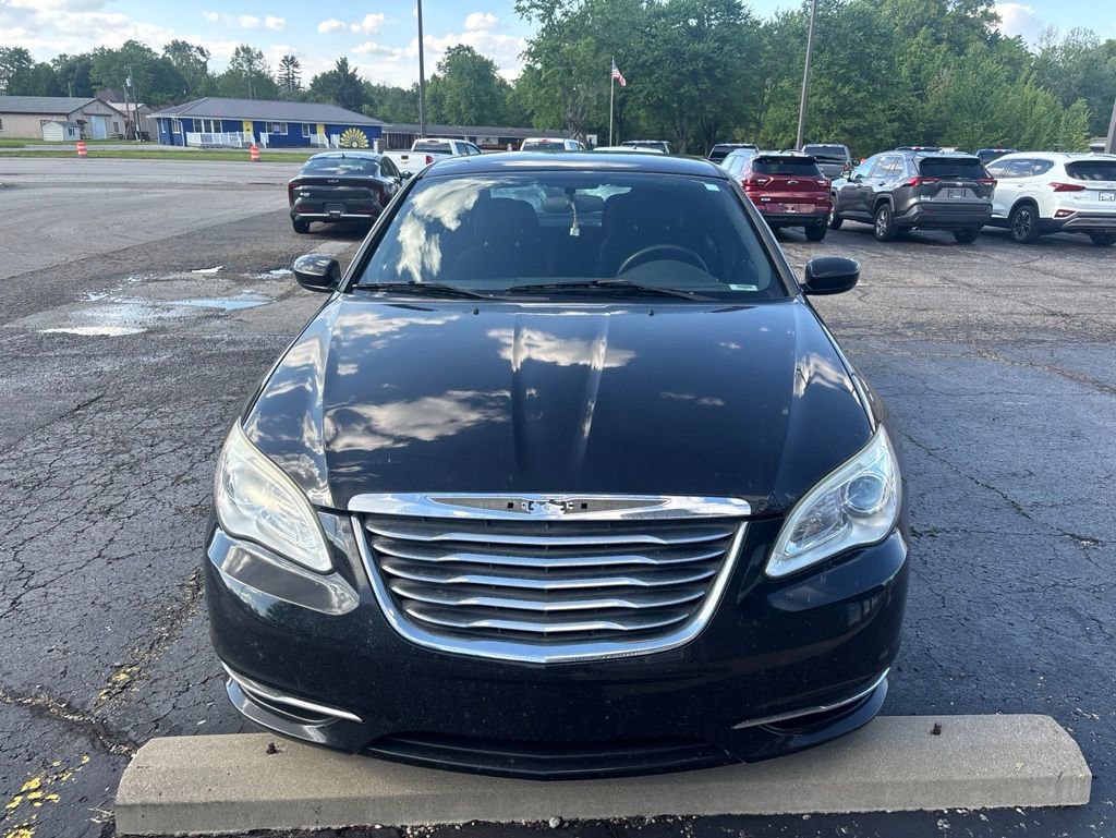 Used 2012 Chrysler 200 LX FWD image 2