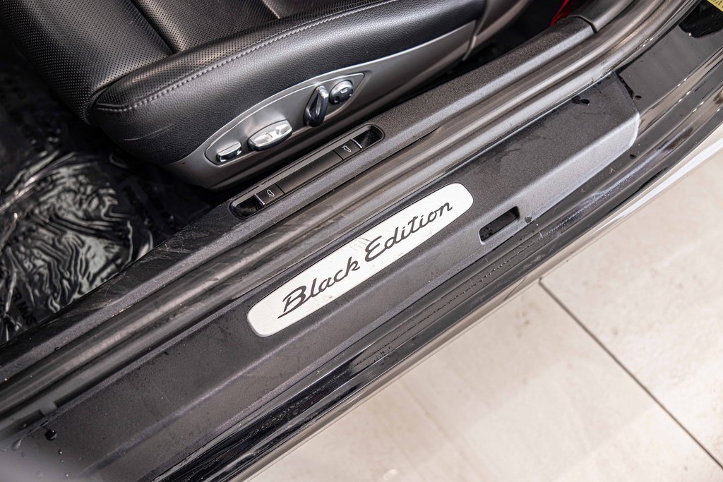 Used 2016 Porsche 911 Carrera Black Edition image 17