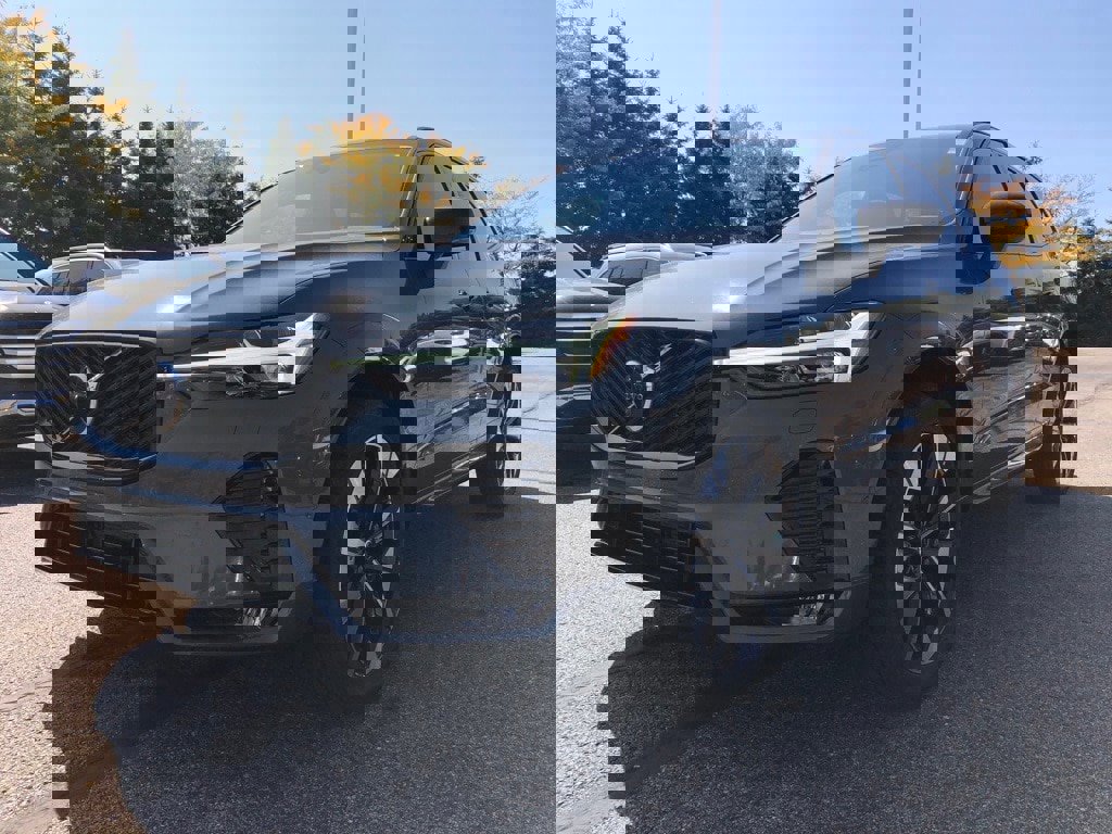 New 2026 Volvo XC60 B5 Plus w/ Protection Package Premier image 3