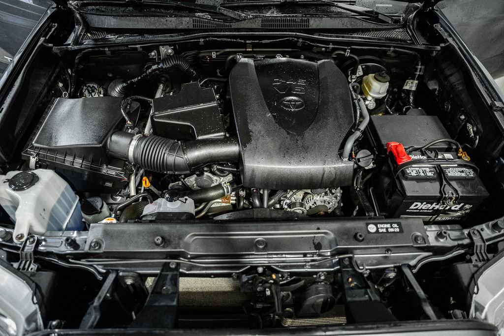 Used 2019 Toyota Tacoma TRD Sport image 21