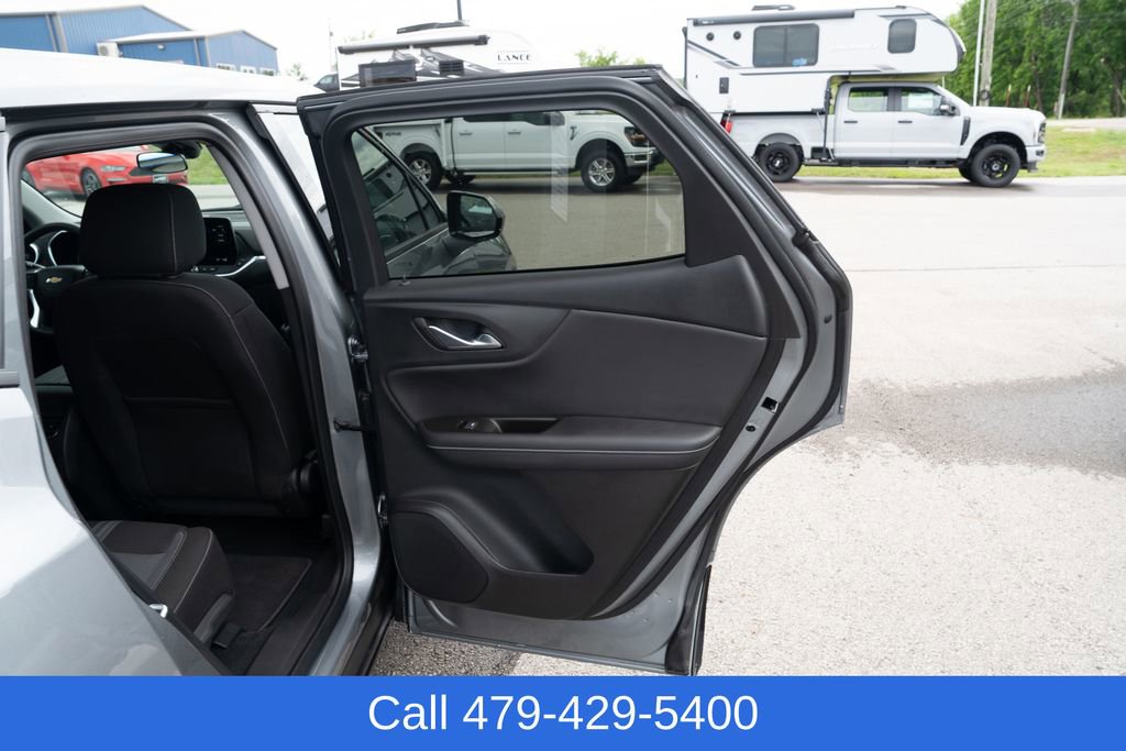 Used 2025 Chevrolet Blazer LT AWD/4WD image 15