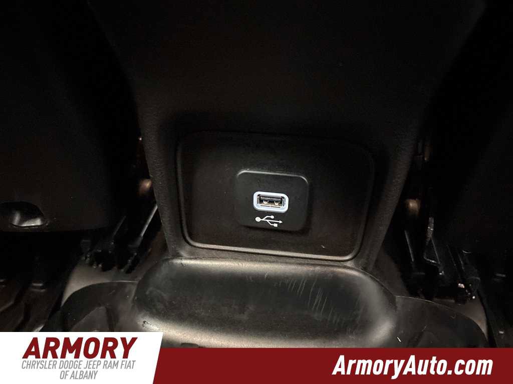 Used 2020 Jeep Compass Latitude image 32