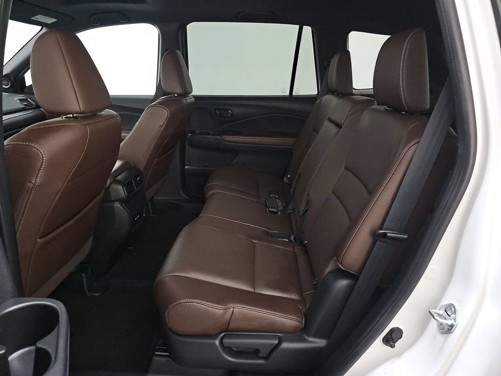 Used 2025 Honda Passport EX-L image 9