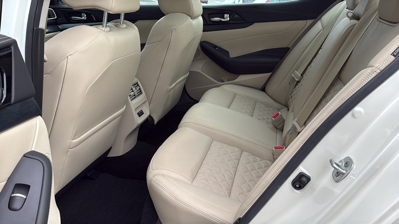 Certified 2021 Nissan Maxima Platinum w/ Sport Mat Group FWD image 22