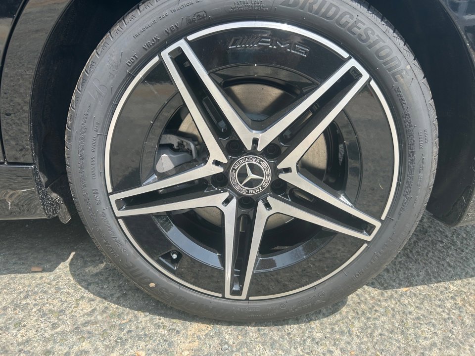 New 2025 Mercedes-Benz C 300 4MATIC Sedan image 22