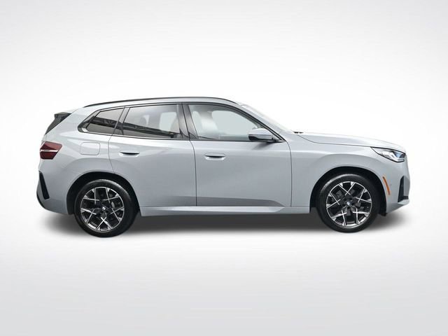 Used 2025 BMW X3 xDrive30i image 3