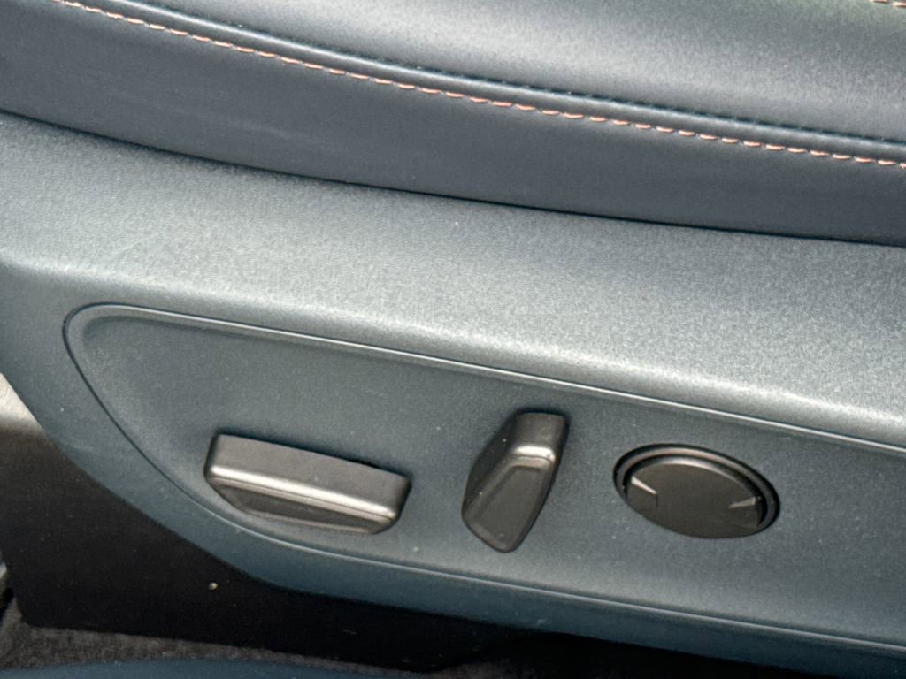 Used 2024 Ford Maverick Lariat w/ FX4 Off-Road Package image 26