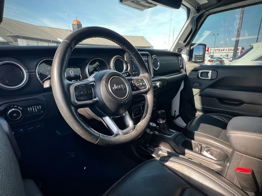 Used 2022 Jeep Wrangler Unlimited Sahara w/ Cold Weather Group image 15