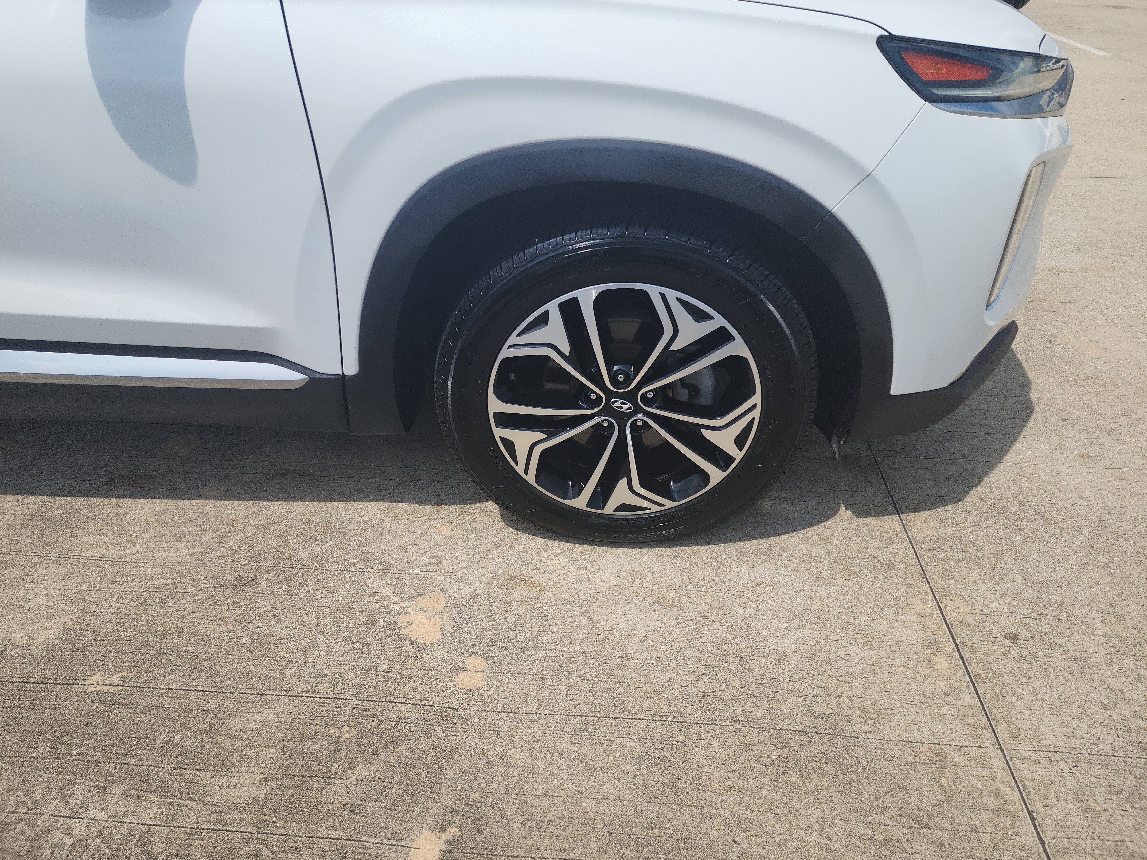 Used 2019 Hyundai Santa Fe FWD image 9