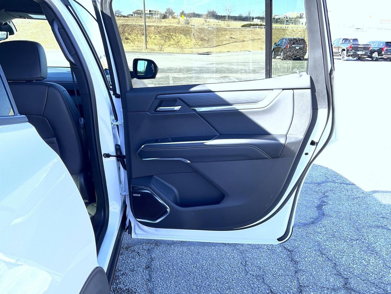 New 2026 GMC Acadia Elevation w/ Elevation Premium Package image 17