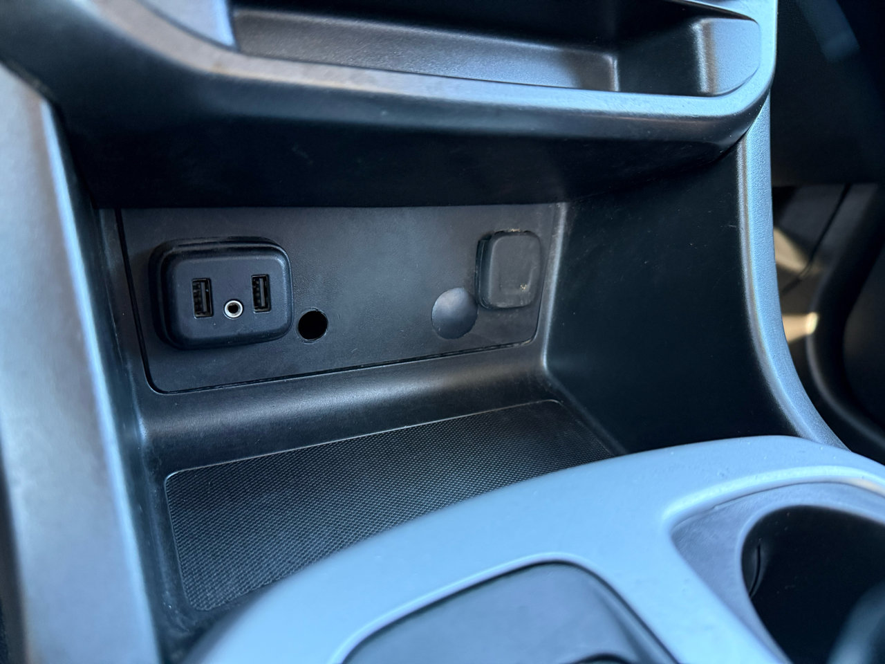 Used 2022 Chevrolet Colorado LT w/ Fleet Safety Package image 29