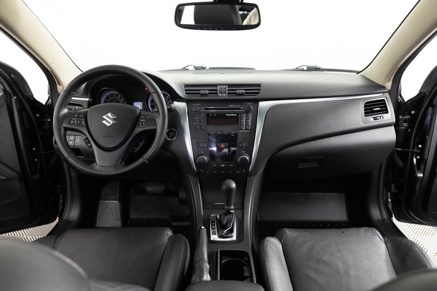 Used 2010 Suzuki Kizashi SLS AWD/4WD image 32