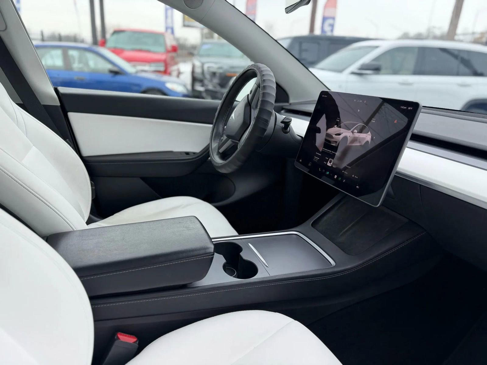 Used 2022 Tesla Model Y Performance AWD/4WD image 34