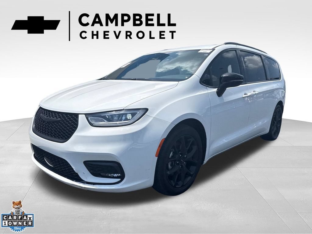 Used 2024 Chrysler Pacifica Touring-L w/ S Appearance Package