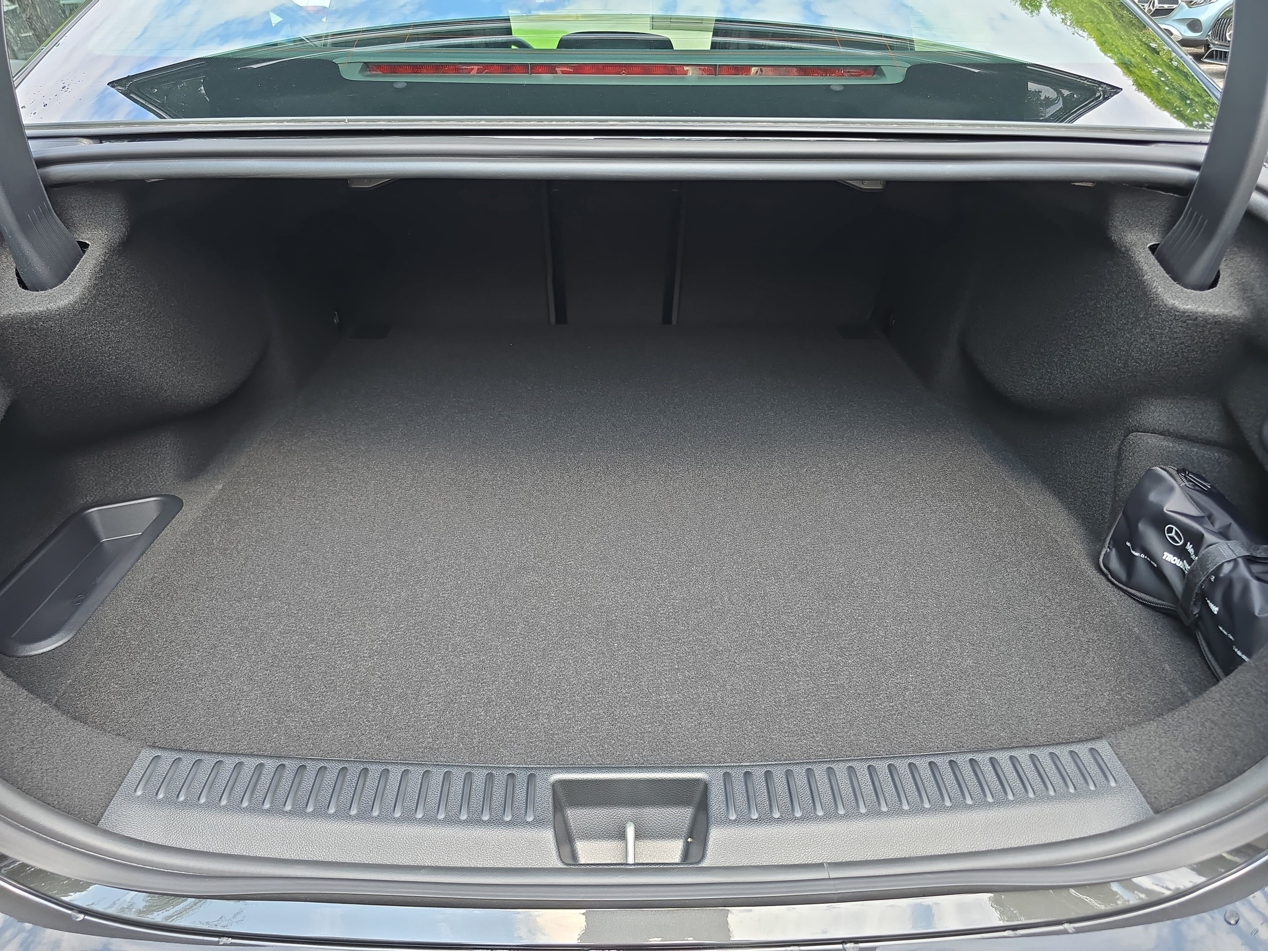 New 2026 Mercedes-Benz E 53 AMG e 4MATIC Sedan image 12