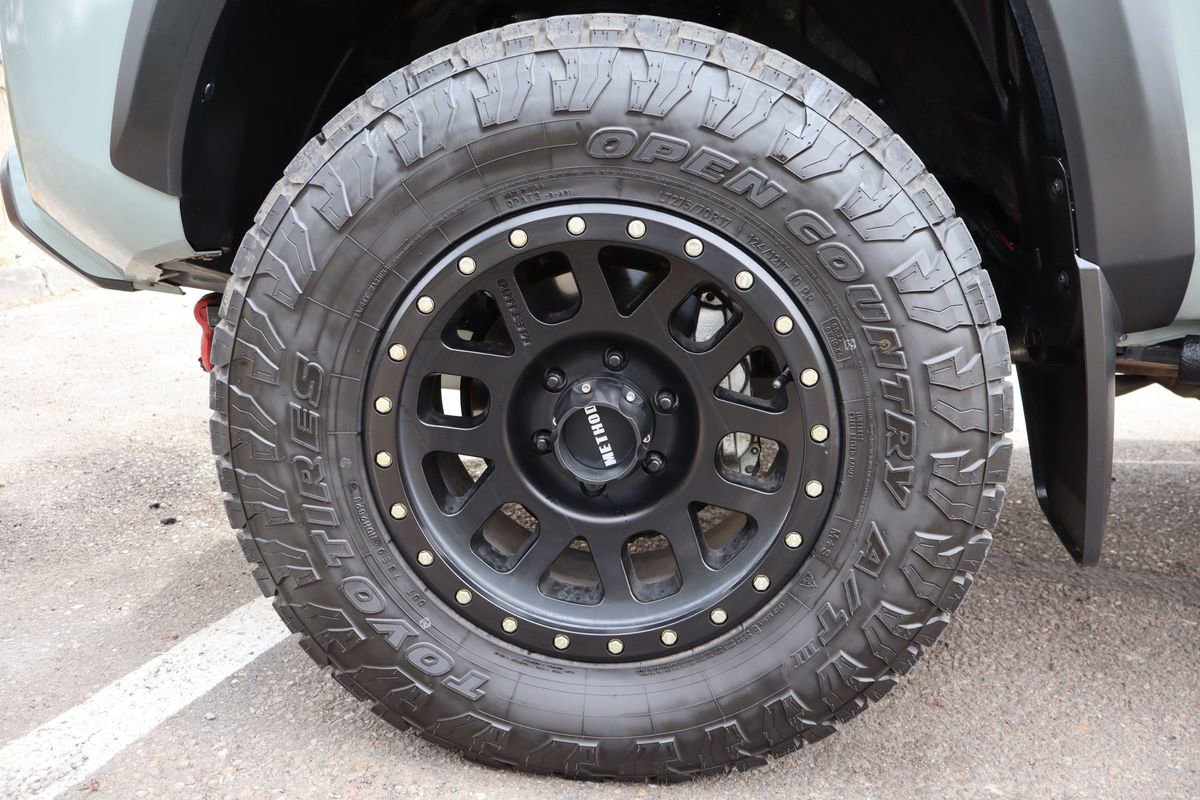 Used 2023 Toyota Tacoma TRD Off-Road w/ TRD Premium Off Road Package AWD/4WD image 61