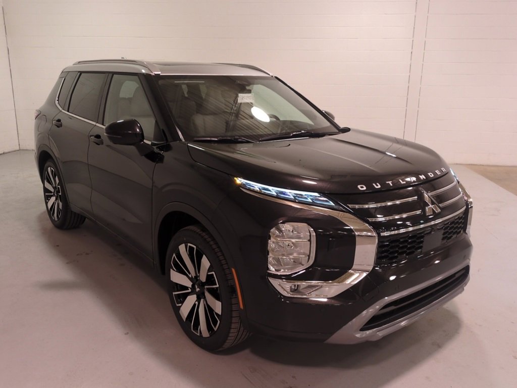 New 2025 Mitsubishi Outlander SEL